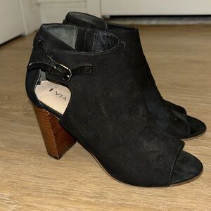 via spiga black bootie brown heel open toe
